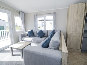Living area - Manor House Gold 2 Bedroom (03F), Aspatria (Maryport)