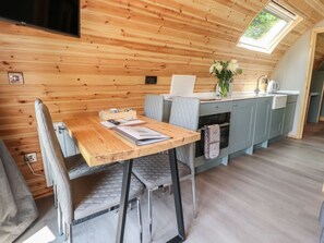 Dishwasher - Ogden: Charming Home in Clitheroe (Nelson)