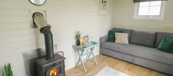 Llewelyn Shepherds Hut Getaway