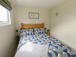Room - Llewelyn Shepherds Hut Getaway (Ty Croes)