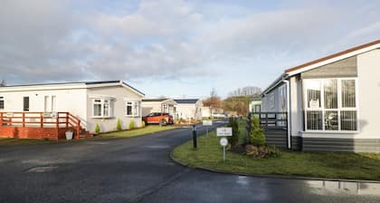 Beechtree Timber Lodge 69A, Denny