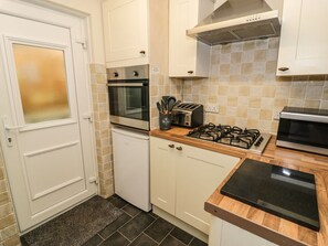 Private kitchen - Glan-yr-Afon Cottage, Tanygrisiau (Blaenau Ffestiniog)