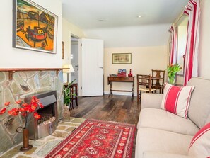 Living area - Charming Ty Woms Retreat in Abersoch (Pwllheli)