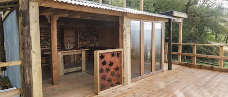 屋外ダイニングエリア
