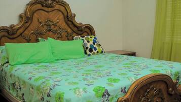 House, 2 Bedrooms, Patio