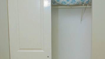 House, 2 Bedrooms, Patio | Miscellaneous