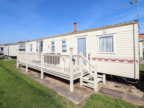 Exterior - Coastfield Holiday Village Retreat (Ingoldmells)