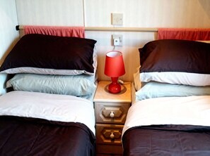 Room - Coastfield Holiday Village Retreat (Ingoldmells)