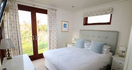 BURLEY, open-plan, dog-friendly, Exton