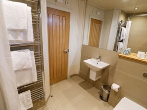 Shower - BURLEY, open-plan, dog-friendly, Exton (Oakham)