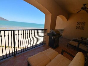 Property grounds - Playa del Paraiso Deluxe Rental | 2BR/2BA | Ocean Views | Pool (San Felípe, BC)