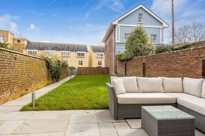 Property grounds - 8 Richmond Road, Exeter (Exeter)