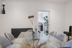 Dining - 8 Richmond Road, Exeter (Exeter)