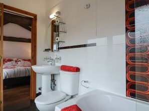 Shower - Poppy Cottage, Aylesbeare (Exeter)