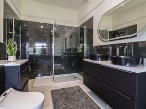 Shower - Buckland House and Annex, Taunton (Taunton)
