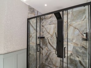 Shower - Buckland House and Annex, Taunton (Taunton)