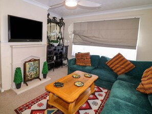 Living area - 5 Overstone Drive, Wisbech (Wisbech)