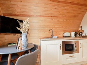 Private kitchen - Charming Barry Home in Polgooth (St. Austell)