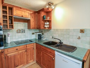 Private kitchen - Oakwood, Kingsteignton (Newton Abbot)