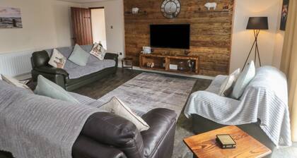 Pompian Lodge, Tarleton
