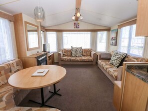 Living area - Hideaway Lodge, Abergele (Abergele)