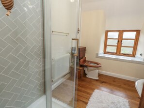 Shower - Limberlost Cottage, Hamworthy. (Poole)