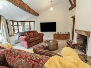 Living area - Limberlost Cottage, Hamworthy. (Poole)