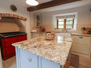 Private kitchen - Limberlost Cottage, Hamworthy. (Poole)