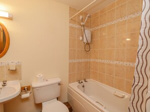 Shower - Wheelhouse Cottage, Flyingthorpe (Whitby)