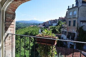 Property grounds - Le Mongolfiere (Piazza)