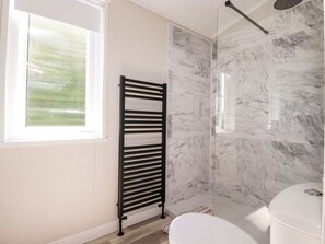 Shower - 63 The Maples, Sticker, 2 bed. (St Austell)