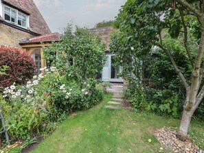 Exterior - Charming Little Barn Retreat in Orwell (Royston)