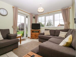 Living area - Dovecote Cottage, Gloucester (Gloucester)