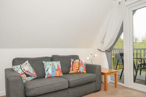Living area - No 51 Valley Lodges, Gunnislake (Callington)