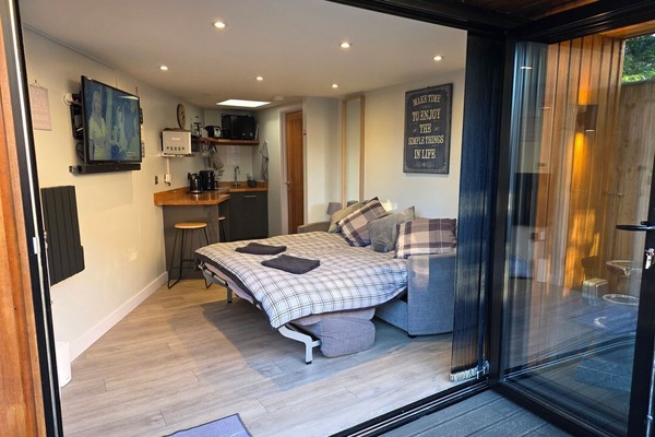 The Chill Garden Room