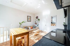 Interior - The Penthouse at 31A, Birmingham (Birmingham)