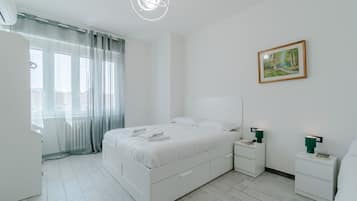 1 bedroom, iron/ironing board