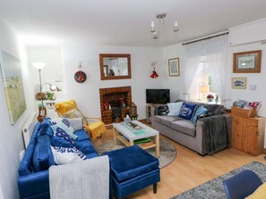 Living area - Tawe Cottage, Ystradgynlais (Swansea)