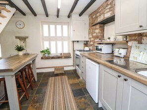 Private kitchen - Meadow View Cottage, Crich (Matlock)