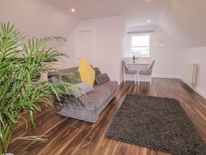 Living area - The Loft - 96B, Castlerock (Coleraine)