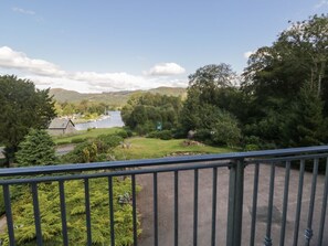 Property grounds - Alloa, Newby Bridge, Cumbria (Ulverston)