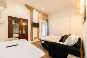 1 bedroom, free WiFi - (CAST90I) Duplex in the Center of Madrid (Madrid)