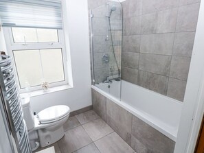 Shower - Aubrey Villa in Pembrokeshire. (Tenby)