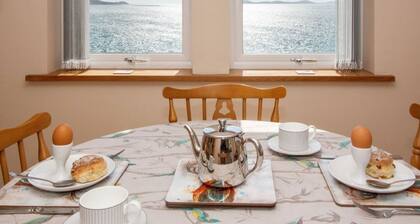 Sea Spray Cottage, Daliburgh, Isle Of South Uist