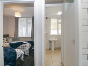 Room - Flat 1, Big Tree Holiday Flats, Paignton (Paignton)