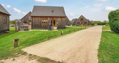 James Ville Marina Lodge 21, Brigg