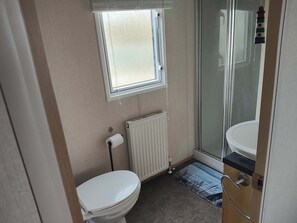 Shower - Sands Retreat at 37 Redcar Beach (Redcar)