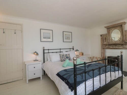 Sundial House is in Lyme Regis