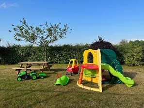 Children’s area - Badger Little Thirkleby Thirsk (Thirsk)