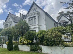 Exterior - Butlers Loft Retreat Near Biscovey (Par)